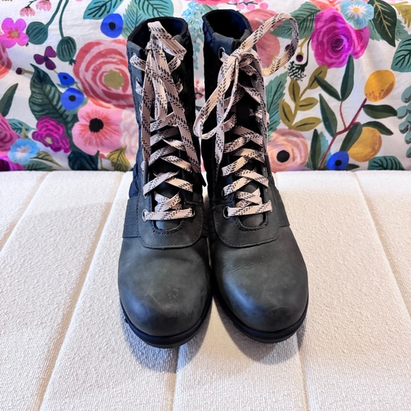 Sorel Women's Black and Army Green Lace-Up Boots - Picture 2 of 11